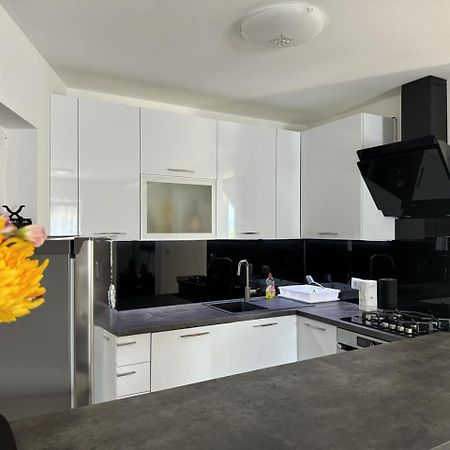 Heart Of Stone Apartment Tulisevica Екстериор снимка