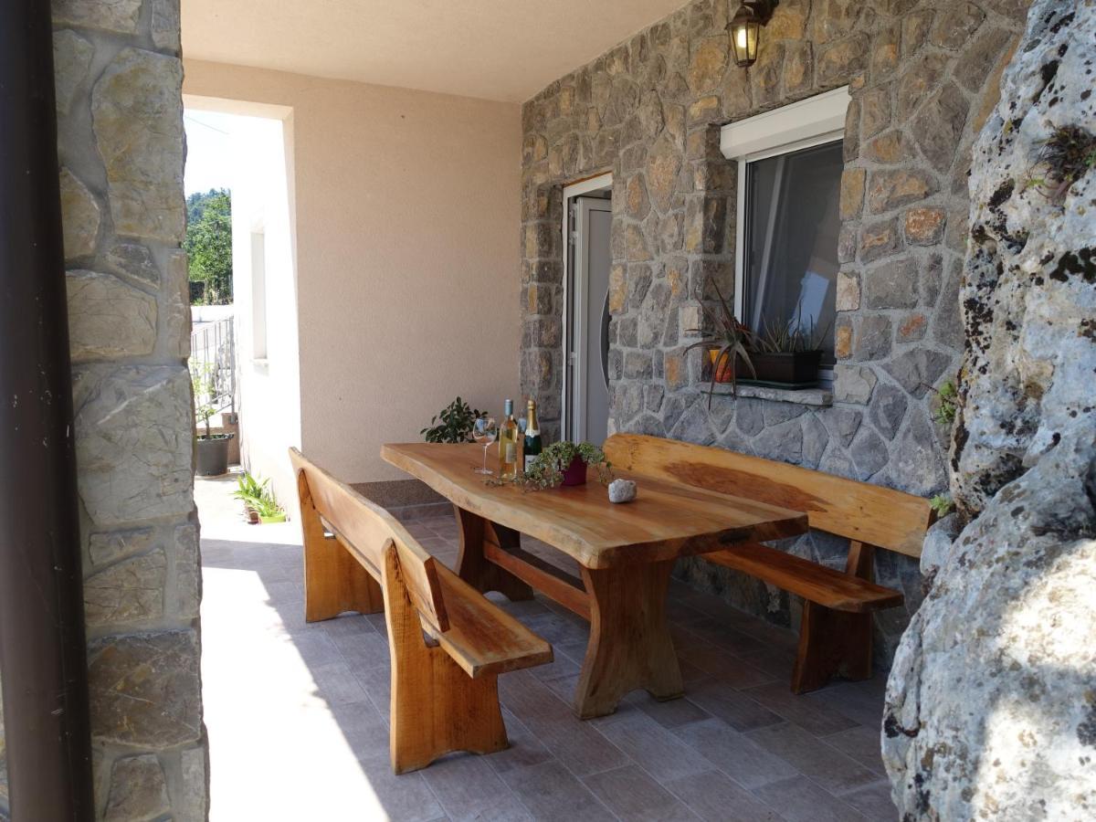 Heart Of Stone Apartment Tulisevica Екстериор снимка