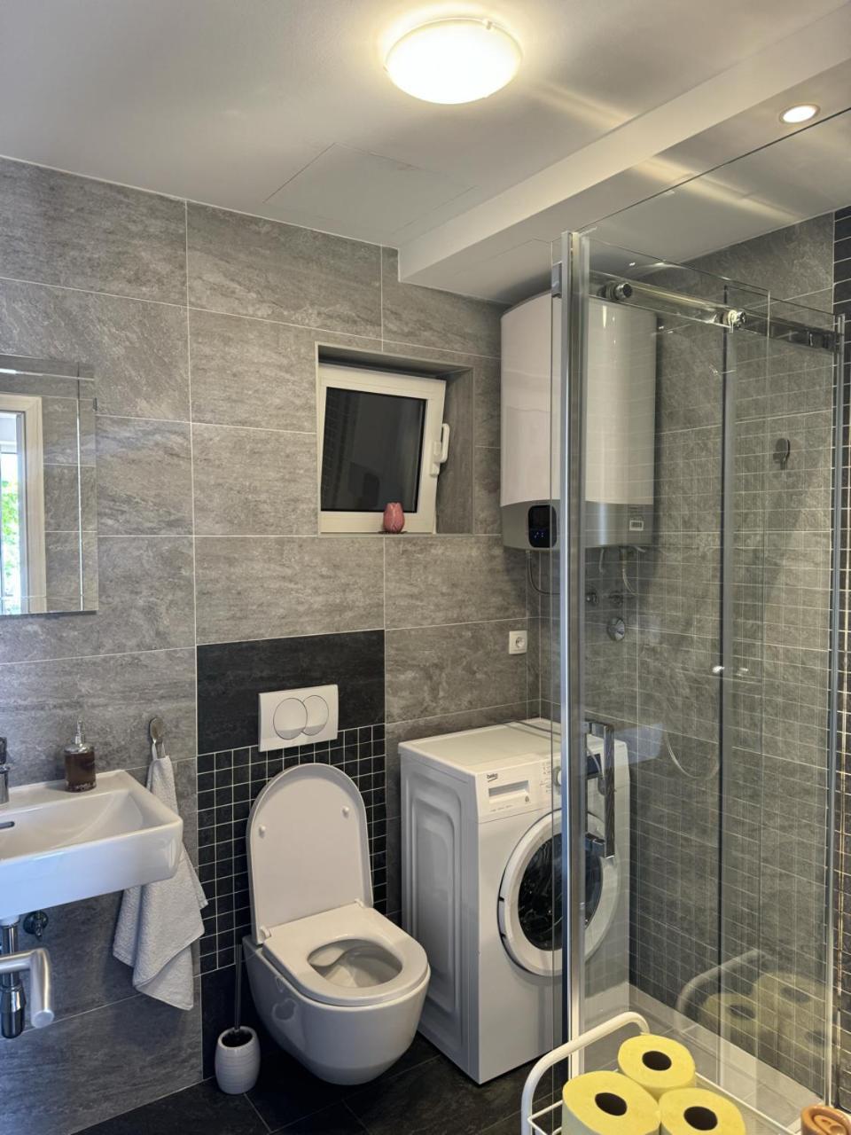 Heart Of Stone Apartment Tulisevica Екстериор снимка