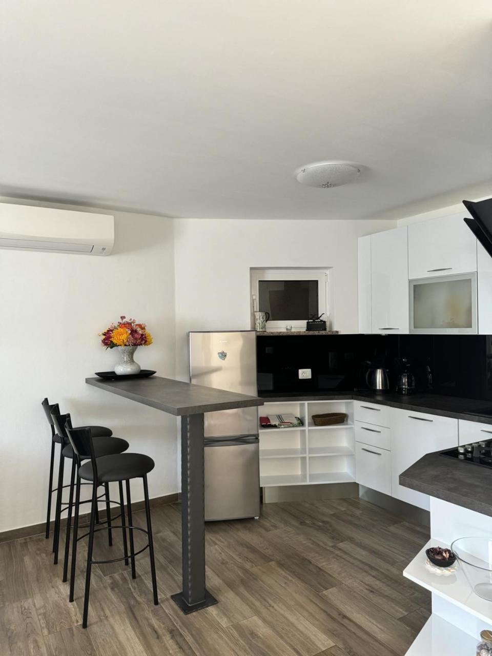Heart Of Stone Apartment Tulisevica Екстериор снимка